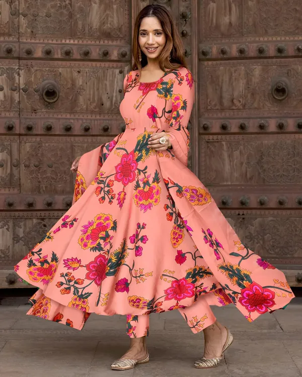 Pink_Georgette_Floral_Kurta_Set_For_Women