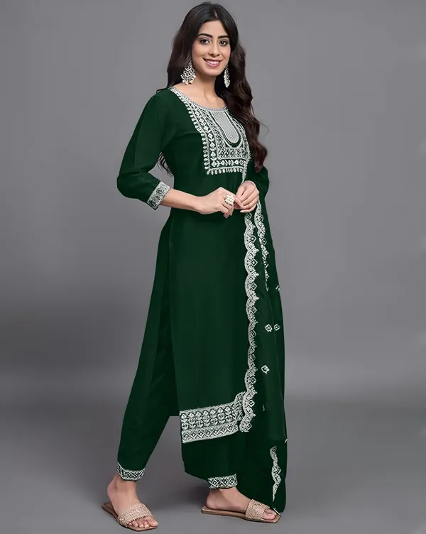 Green_Rayon_Straight_Embroidered_Kurta_For_Women
