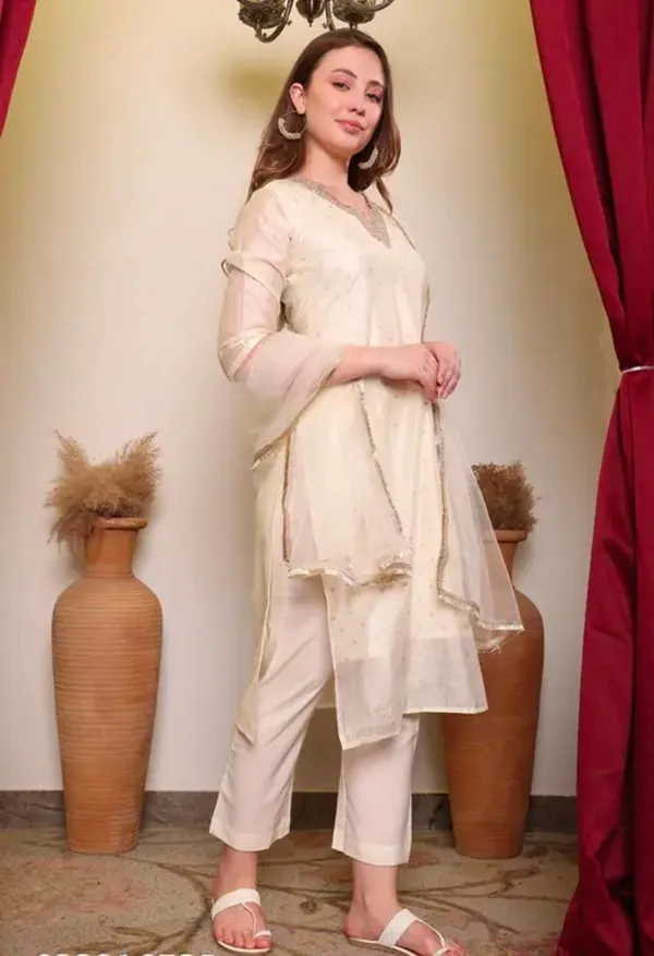 Cream_Chanderi_Silk_Straight_Kurta_Set_For_Women