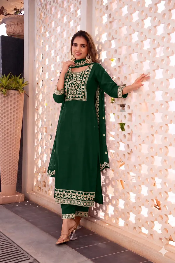 Green_Rayon_Straight_Kurta_Set_For_Women
