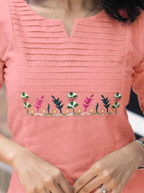 Peach_Cotton_Straight_Fit_Embroidered_Kurta_Set_For_Women