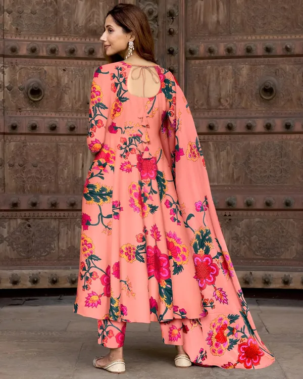 Pink_Georgette_Floral_Kurta_Set_For_Women