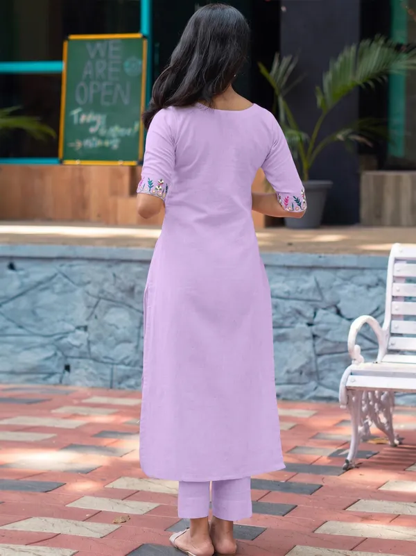 Lavender_Cotton_Straight_Fit_Embroidered_Kurta_Set_For_Women