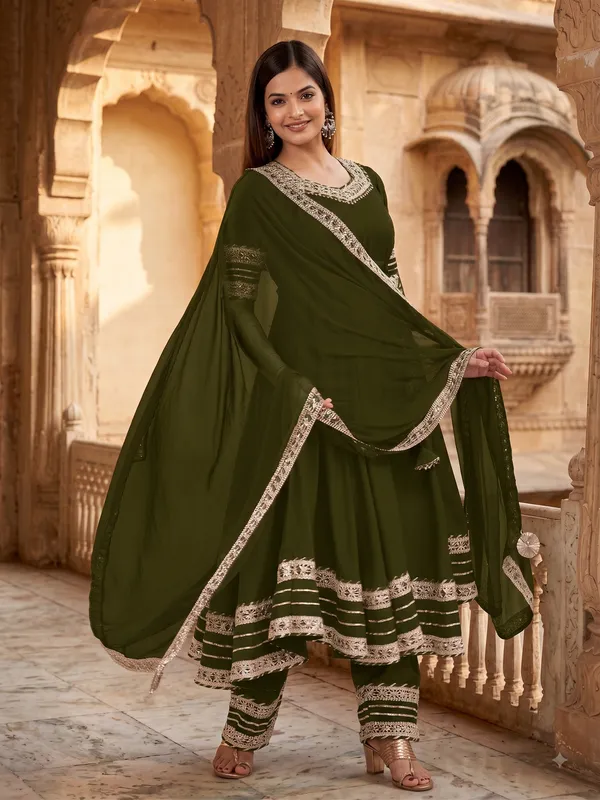 Olive_Green_Rayon_Flared_Anarkali_Suit_Set_For_Women