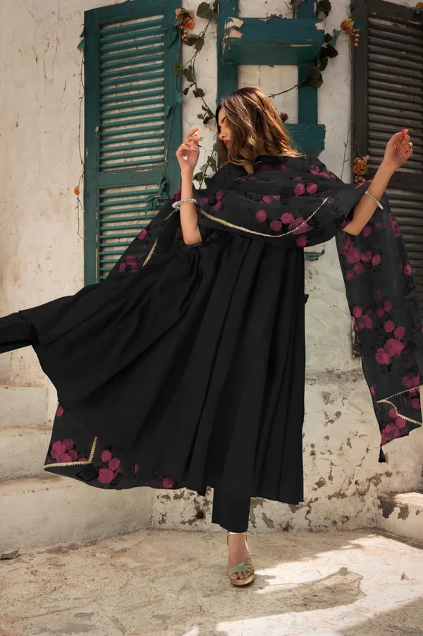 Black_Rayon_Organza_Flared_Anarkali_Dress_For_Women