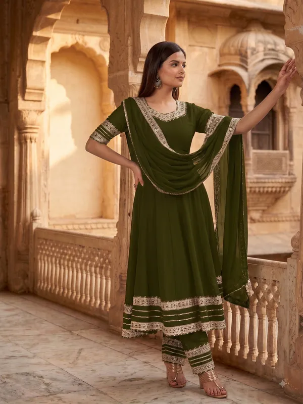 Olive_Green_Rayon_Flared_Anarkali_Suit_Set_For_Women