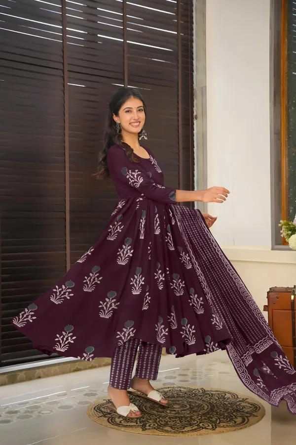 Maroon_Rayon_Flared_Anarkali_Kurta_Set_For_Women