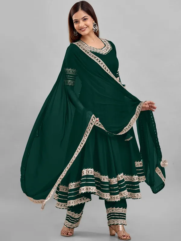 Green_Rayon_Straight_Kurta_Pant_Set_For_Women