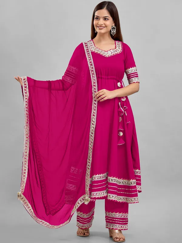Magenta_Rayon_Flared_Anarkali_Suit_Set_For_Women