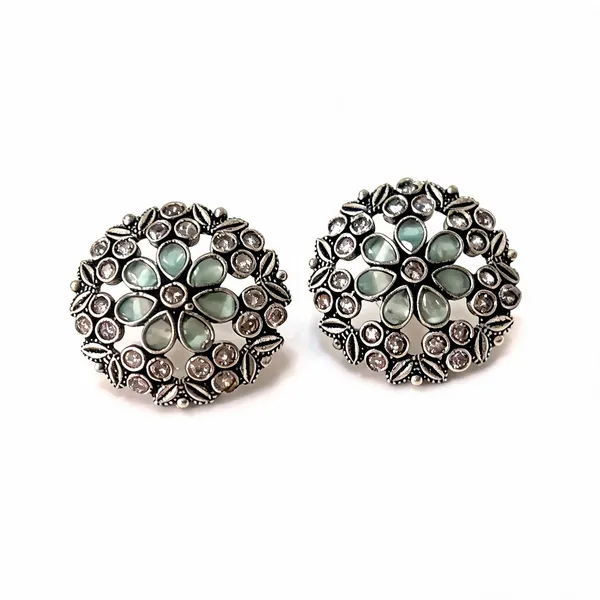 Noori_Studs_Mint