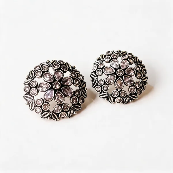 Noori_Studs_White