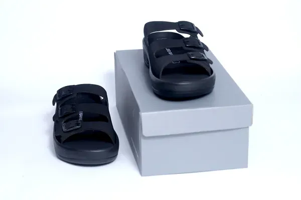 Lee_Grain_Black_Latest_Synthetic_Casual_Slippers_For_Men