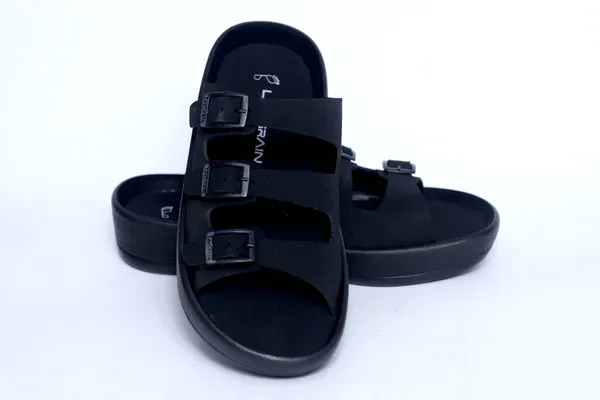 Lee_Grain_Black_Latest_Synthetic_Casual_Slippers_For_Men