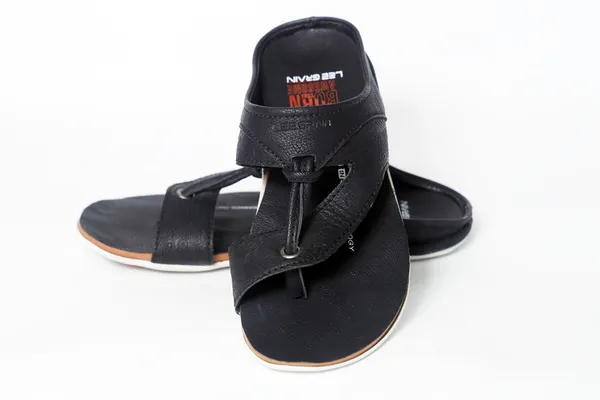 Lee_Grain_Black_Latest_Synthetic_Casual_Slippers_For_Men