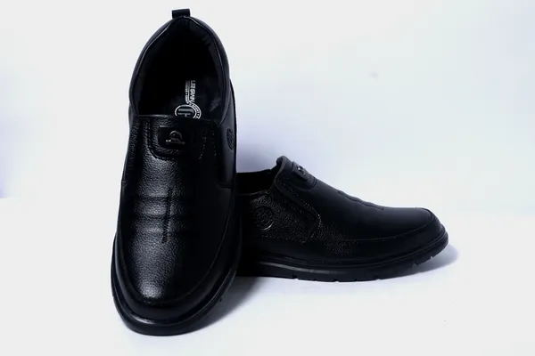 Lee_Grain_Black_Latest___Slip-On_Textured_Casual_Shoes_For_Men