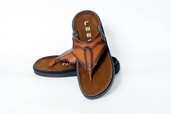 Lee_Grain_Tan_Latest_Synthetic_Casual_Slippers_For_Men