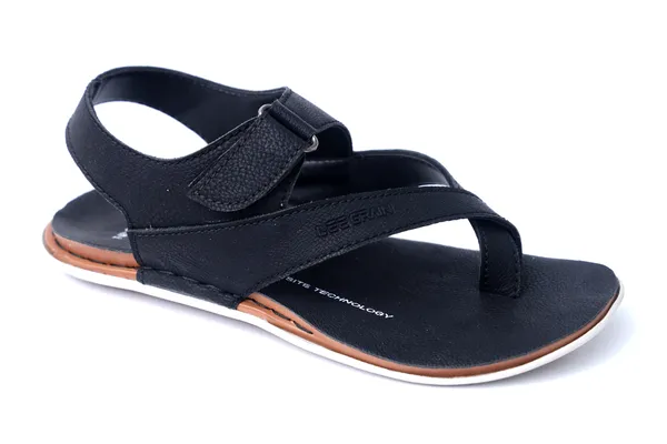 Lee_Grain_Black_Latest___Strappy_Sandals_For_Men