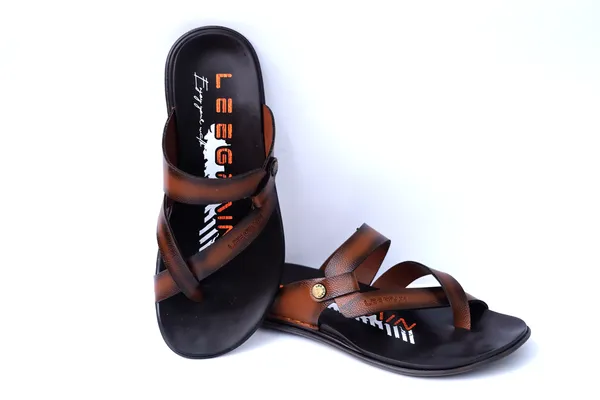 Lee_Grain_Tan_Latest___Casual_Buckle_Strap_Sandals_For_Men