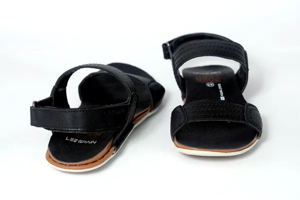 Lee_Grain_Black_Latest_Synthetic_Casual_Sandals_For_Men