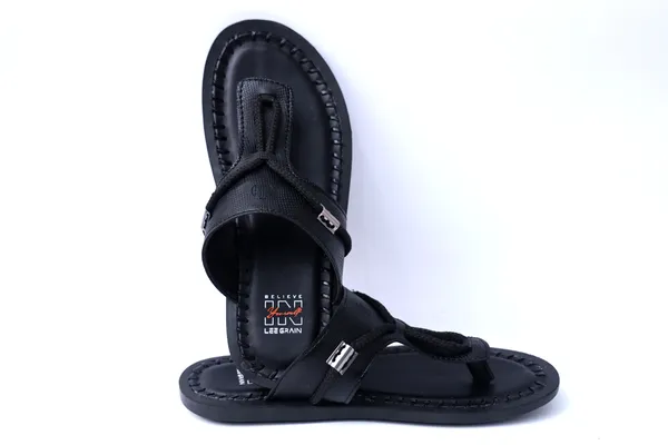 Lee_Grain_Black_Latest___T-Strap_Casual_Sandals_For_Men