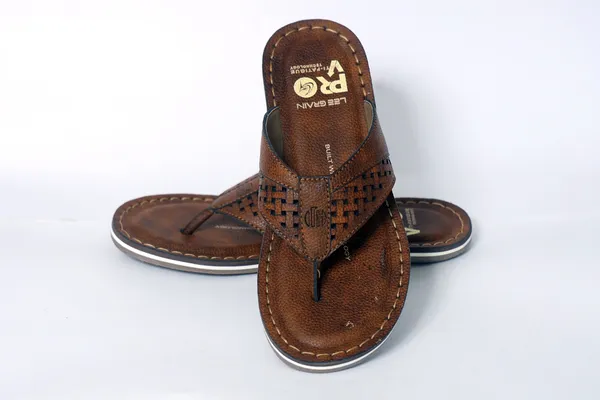 Lee_Grain_Tan_Latest_Synthetic_Casual_Slippers_For_Men