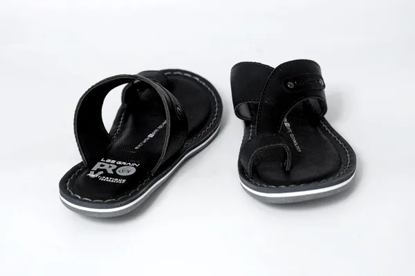 Lee_Grain_Black_Latest_Synthetic_Casual_Slippers_For_Men