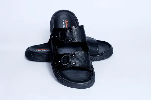 Leegrain_Latest_Black_casual_slipper_for_mens_