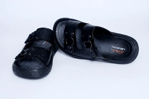 Leegrain_Latest_Black_casual_slipper_for_mens_