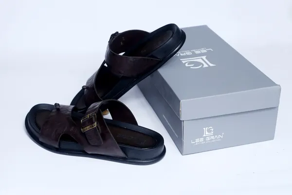 Leegrain_Latest_Brown_slipper_for_mens_