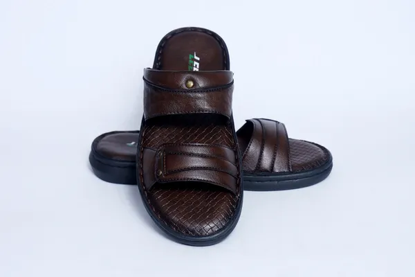 Leegrain_Latest_brown_casual_slipper_for_mens_
