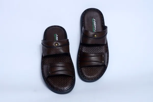 Leegrain_Latest_brown_casual_slipper_for_mens_