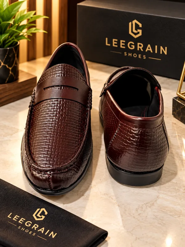 Leegrain_Men’s_Premium_Burgundy_Woven-Texture_Penny_Loafers.