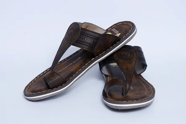 Leegrain_brown_slipper_for_mens_