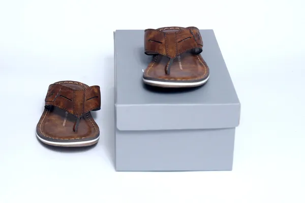 Leegrain_brown_slipper_for_mens_