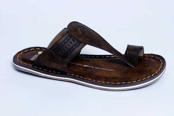 Leegrain_brown_slipper_for_mens_
