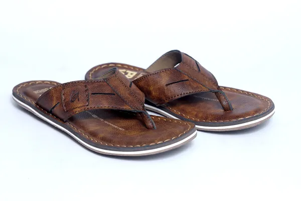 Leegrain_brown_slipper_for_mens_