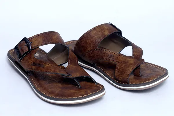 Leegrain_brown_slipper_for_mens_