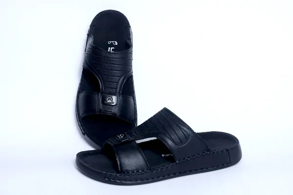 Leegrain_latest_black_slipper_for_mens_