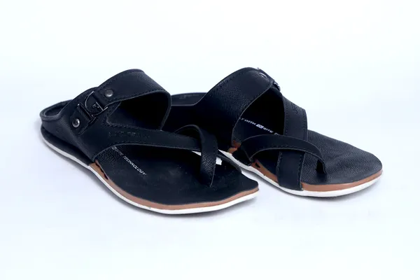 Leegrain_latest_black_slipper_for_mens_