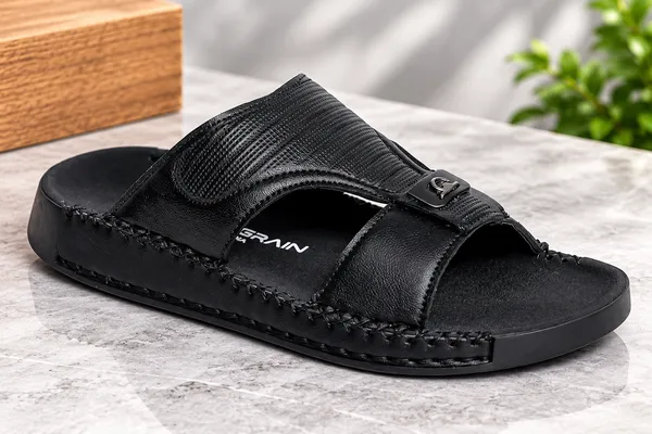 Leegrain_latest_black_slipper_for_mens_
