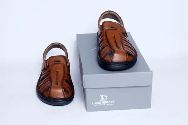 Leegrain_latest_sandle_for_mens_
