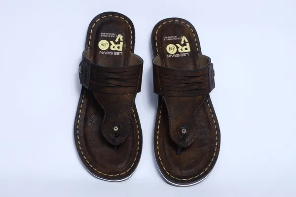 Leegrain_latest_slipper_for_mens_
