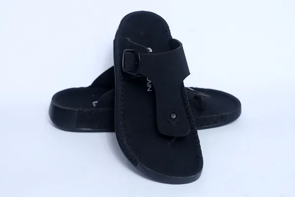 Lee_Grain_Black_Latest_Synthetic_Casual_Slippers_For_Men