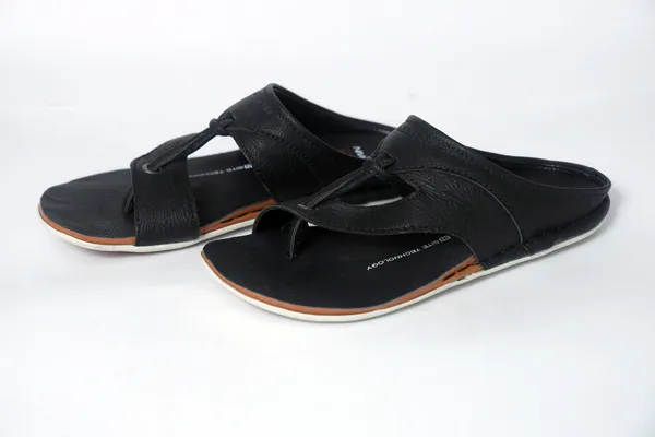 Lee_Grain_Black_Latest_Synthetic_Casual_Slippers_For_Men