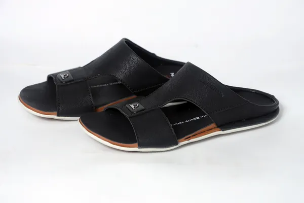 Lee_Grain_Black_Latest_Synthetic_Casual_Slippers_For_Men