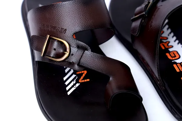 Lee_Grain_Brown_Latest___Casual_Buckle_Strap_Sandals_For_Men