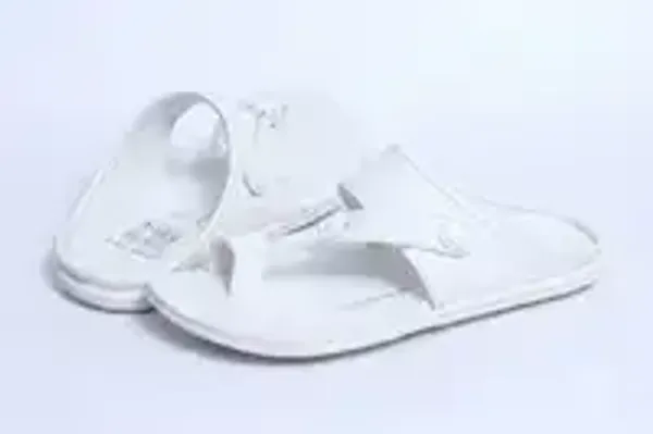 Lee_Grain_White_Latest_Synthetic_Casual_Slippers_For_Men