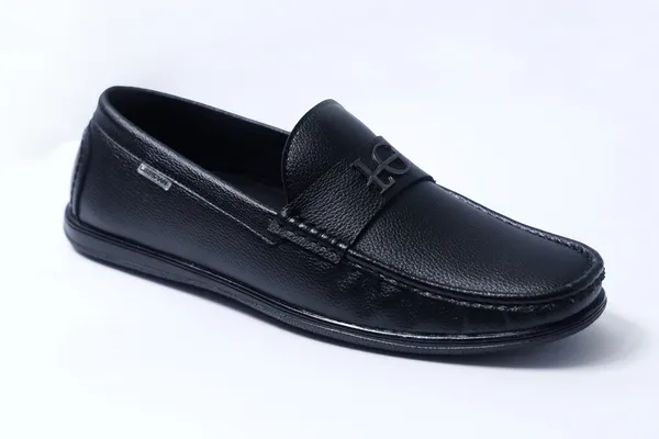 Lee_Grain_Black_Latest___Slip-On_Moc-Toe_Loafers_For_Men