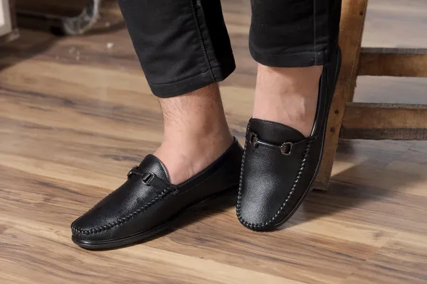 Lee_Grain_Black_Latest___Slip-On_Bit_Detail_Loafers_For_Men