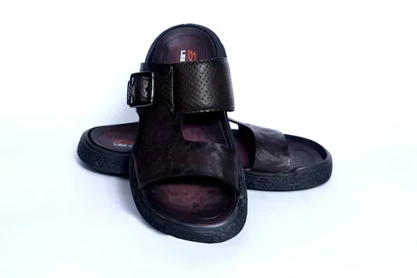 Leegrain_Latest_Brown_Slipper_For_Mens